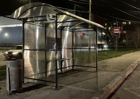 Семь новых остановочных павильонов устанавливают в Московском районе