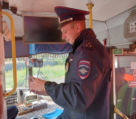 Сотрудники Госавтоинспекции провели профилактическое мероприятие "Перевозчик"